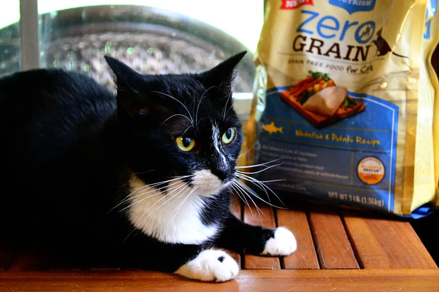 lucky-zero-grain-fish