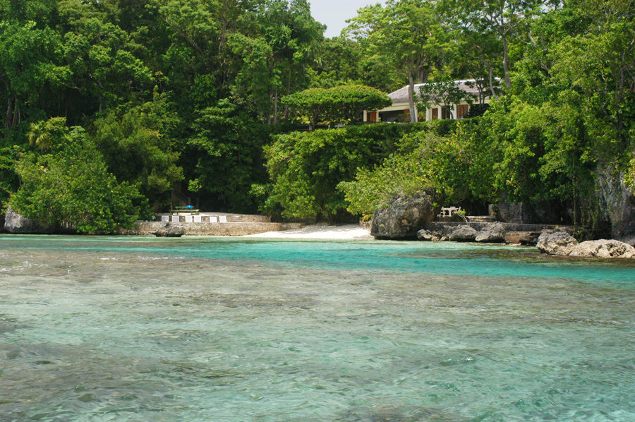 ocho rios-goldeneye-villa-beach