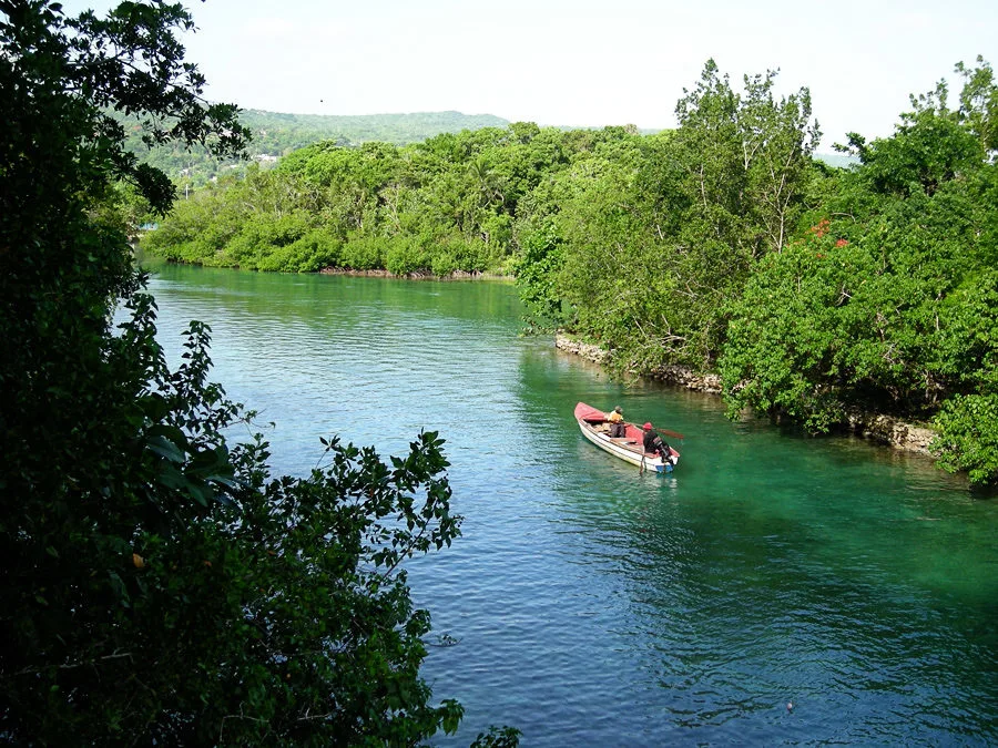 ocho rios-riverboat