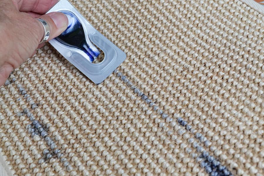 applying Feliscratch to cat scratcher fabric